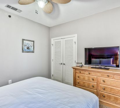 Queen Bedroom