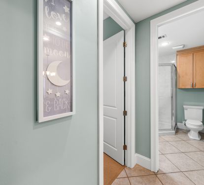 Hallway Full Bath