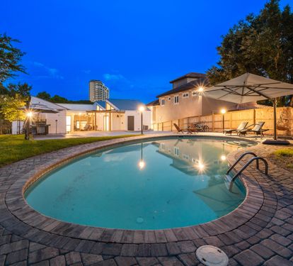 Casa Lily- Gulf Pines in Miramar Beach. Large Fenced in Pool Area and is Available to be Heated!!