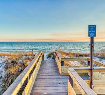An Easy Walk to the Sand, Just a Few Steps Down.
