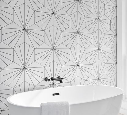 Primary bedroom en suite soaking tub