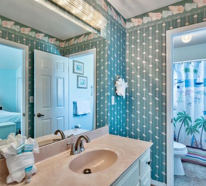 King Master Bathroom