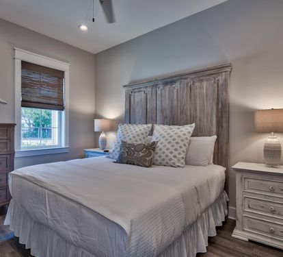 1st Floor King Bedroom w/ Private Full Bath, Shower/Tub Combo