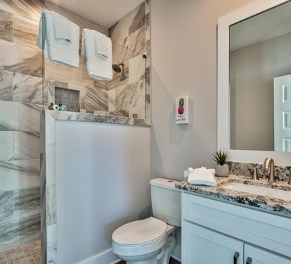 2nd Floor King Private Bath