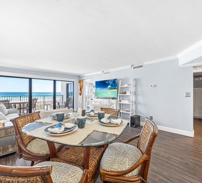 Gulf Views from the Dining Table!
