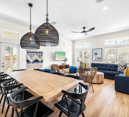 Dining Seats for 10