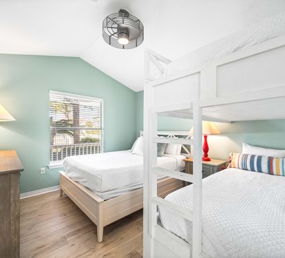 The Kiddos and Adults will Love this Room!! A Queen bed with 2 Twin XL Beds and a 32" TV with Cable.