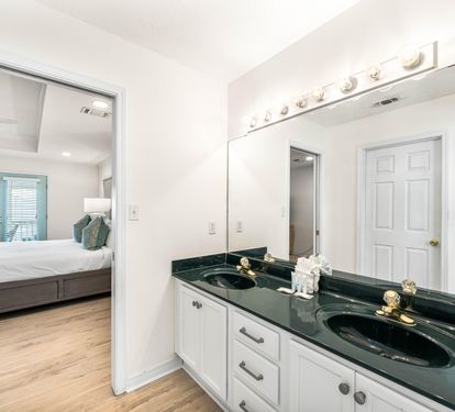 Ensuite Bathroom with Double Vanity