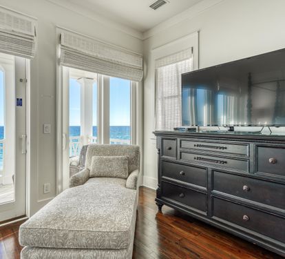 3rd Floor King Master Bedroom w/ Private Balcony and Private Bathroom