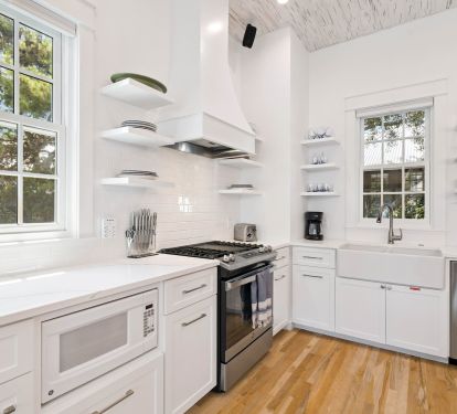 Fully Equipped Chef's Kitchen