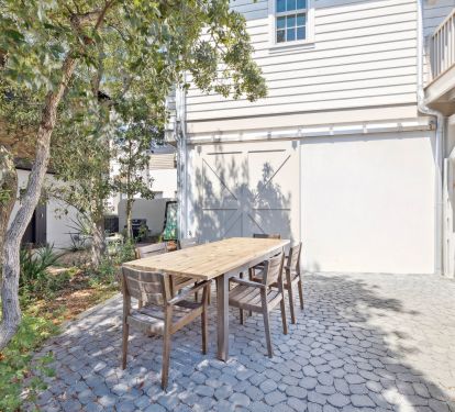 Spacious & Private Courtyard!