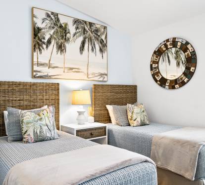 Twin bedroom