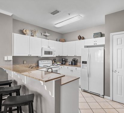 Fully Stocked Kitchen