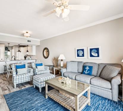 Cozy Living Area with Ample Seating