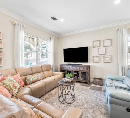 Plenty of Seating for Family Gatherings