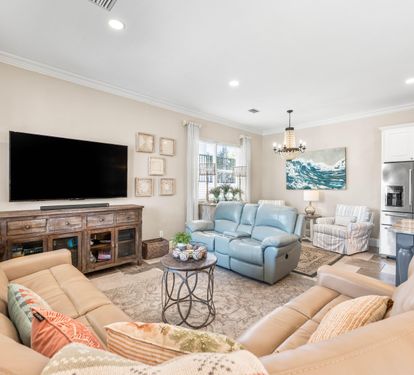 Plenty of Seating for Family Gatherings