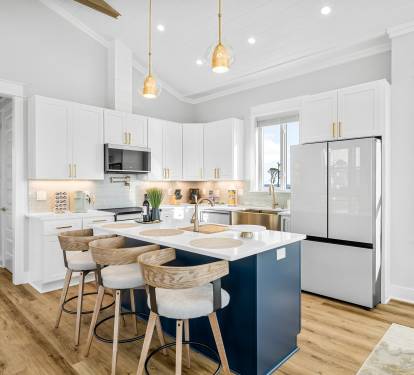 Fully Stocked Kitchen