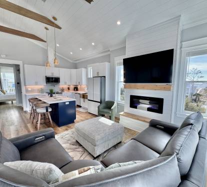 Relax in Front of Fireplace & SmartTv