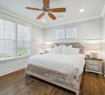 1st Floor Primary Suite - King Bed