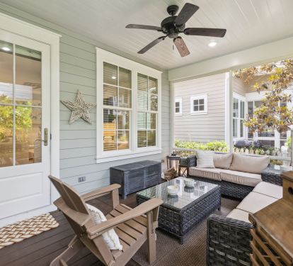 Enjoy Time with Friends & Family in this Outdoor Oasis