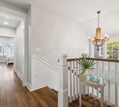 2nd Floor Landing