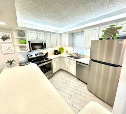 Fully Stocked Kitchen