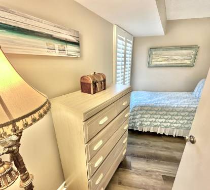 Small Twin Bedroom