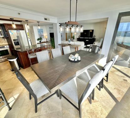 Dining area for 8