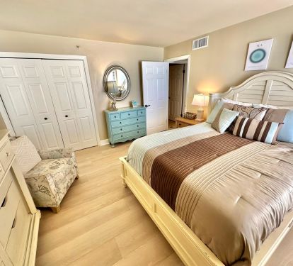 Guest Bedroom - Queen
