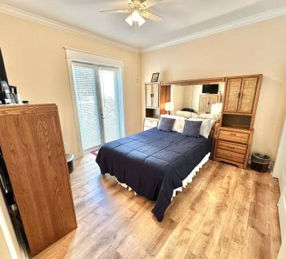 Guest Bedroom - Queen