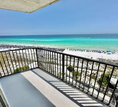 Private master balcony