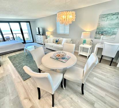 Dining area for 4