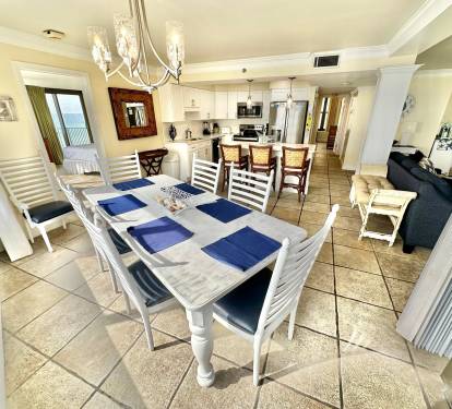 Dining room seating for 6!