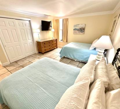 Guest bedroom
