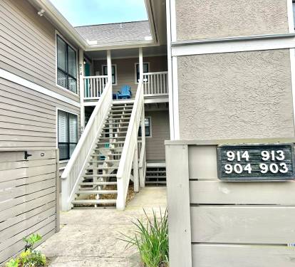 Condo Entry - 2nd Floor