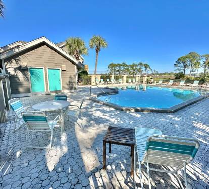 Harbour Point Community Pool