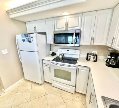 Fully stocked kitchen