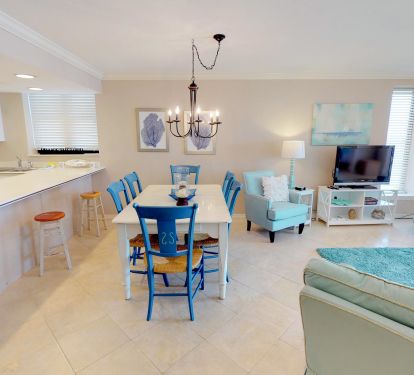 Dining room seating for 6!
