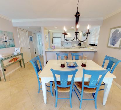 Dining room seating for 6!