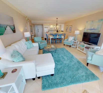 Over look the entire living space