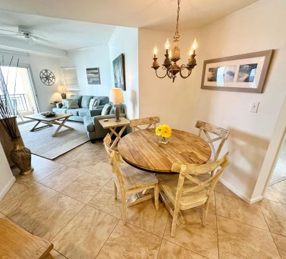 Dining area for 6