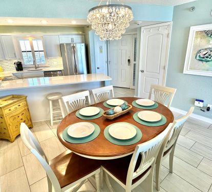 Dining area for 6