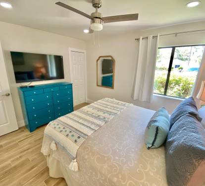 Queen guest bedroom