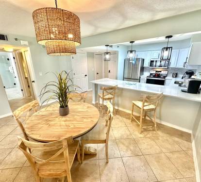 Dining area for 6