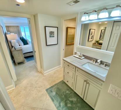 Master bath suite
