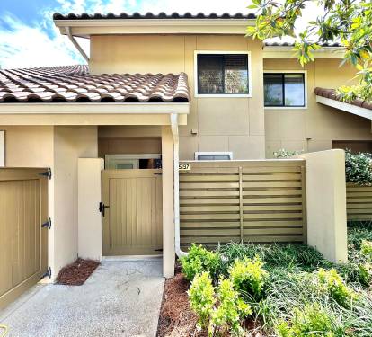 5197 Beachwalk