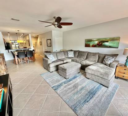 Spacious living room
