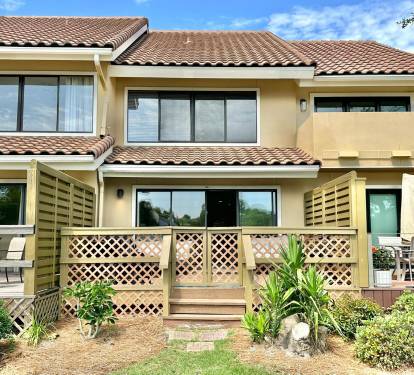 Spacious deck!