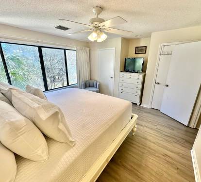 Master Suite - King