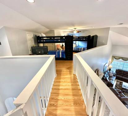 Loft - 2 Twin Bunks
